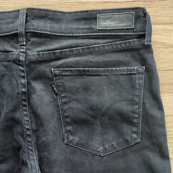 Levi's Women's Demi Curve Skinny Jeans - Black - Picture 7 of 7